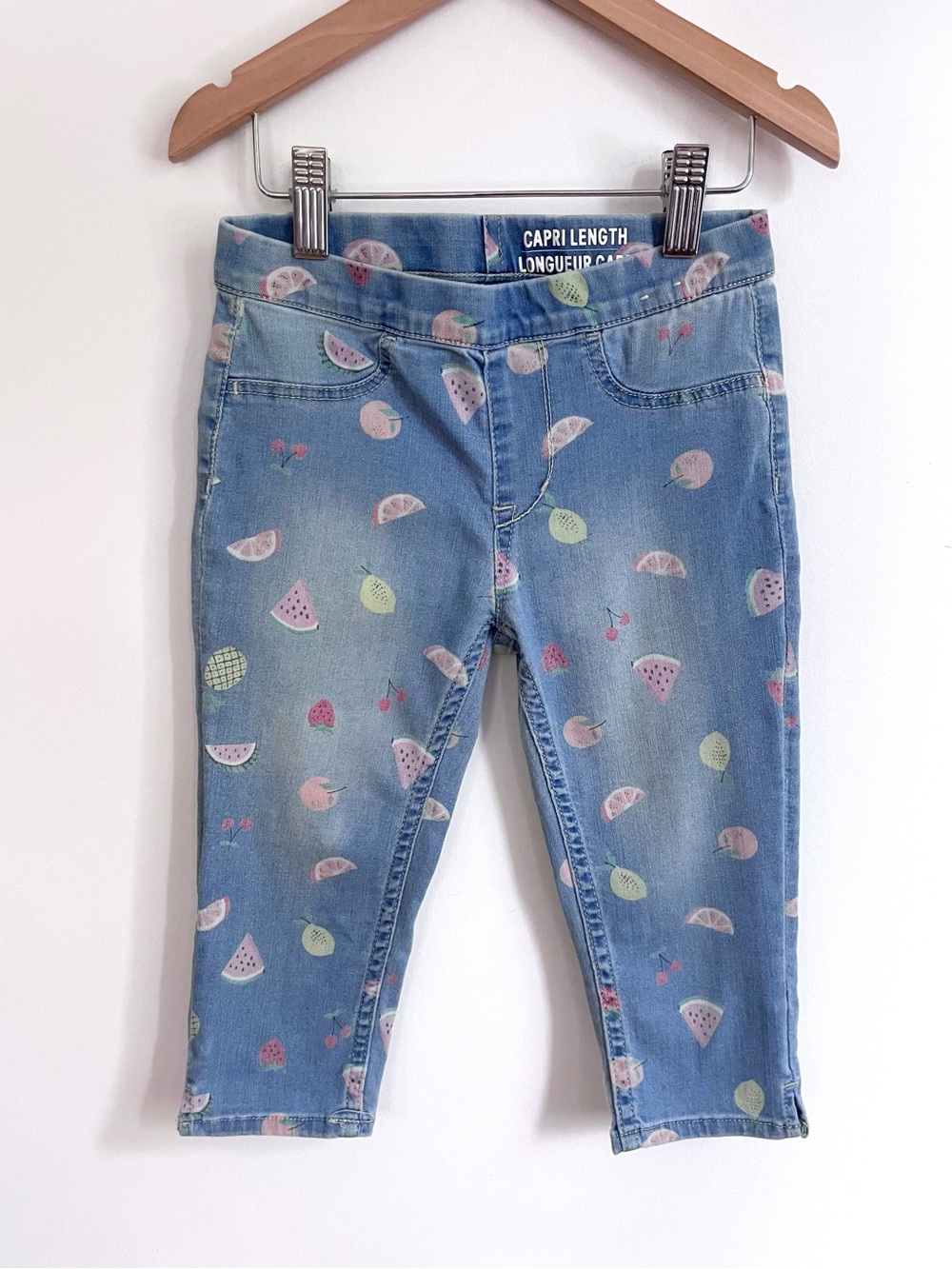 $6 💥🍉 Denim Capri Cropped Jeans / Pull-On Style, Watermelons & Lemons, H&M